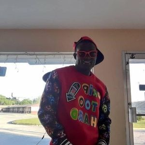 Meet your Posher, Deangelo